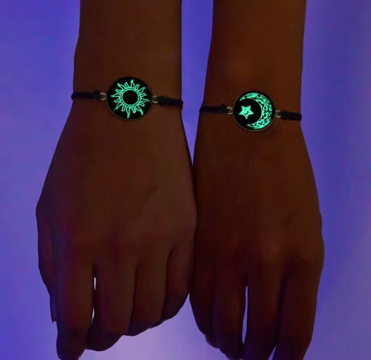 Aşıklar için Aydınlık Örgülü Halat Çift Bileklikleri Güneş Ay Kelebek Karanlıkta Parlayan Zincirler Gece Parlayan Takı Hediyesi